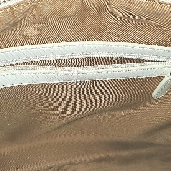 Perlina. Hobo style handbag,  ivory with light brown interior - Picture 9 of 9